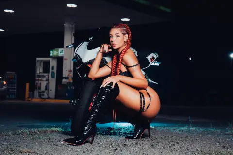 Evaa_Hills — Streamate Photos