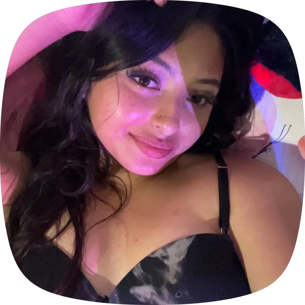 CataliinaEvanss — Streamate Photos