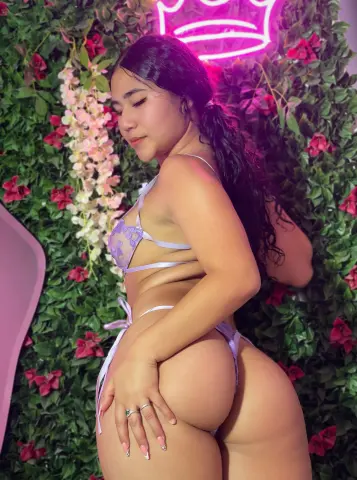 camila_velvet — Streamate Photos