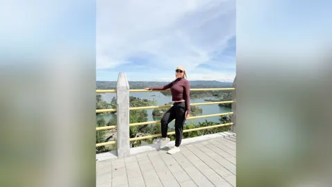 VivianGiraldo — Vacations ⛅