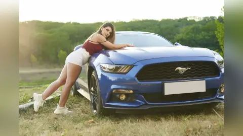 TaraAllison — 🥰  𝕲𝖎𝖗𝖑 𝖜𝖎𝖙𝖍 𝖕𝖔𝖜𝖊𝖗 🏎️