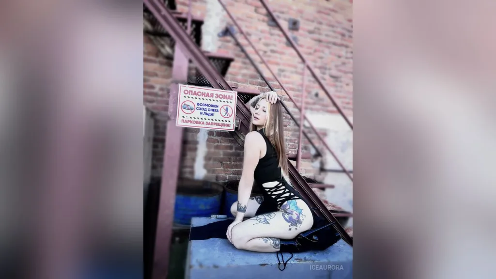 LauraGranger — IceAurora