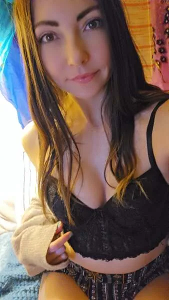 LianaFae — Streamate Photos