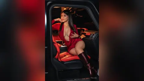 Seline — your crimson goddess ❤️‍🔥
