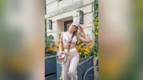 AdrianaAkerman — 🗼 And more!