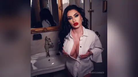 RubyConner — Vintage babe 💫