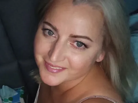 AlexaWhitworth — LiveJasmin cam model
