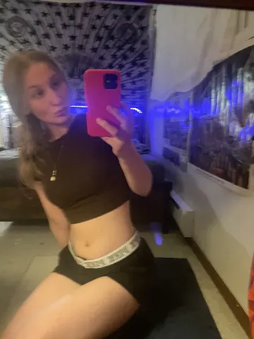 junethomas — Streamate Photos