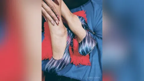 IsabellaJeon — Sexy feet