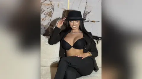 LaylaWoodss — Leave the hat on