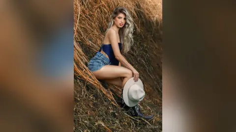 Irem — Cowgirl 🤠