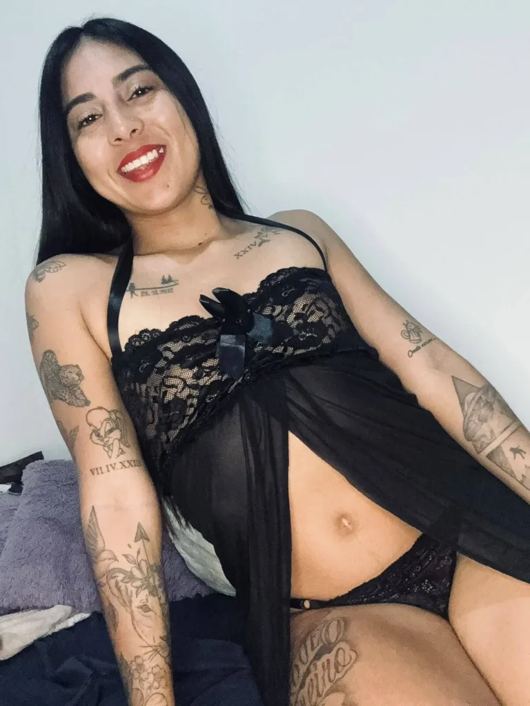 Samanth_Foxxx — Streamate Photos