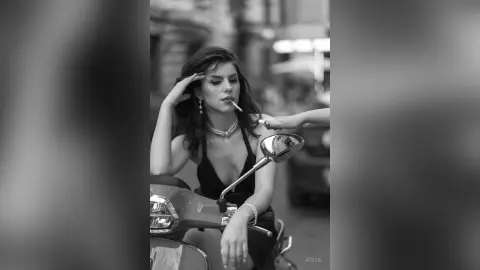 Jessie — Ride w me baby!