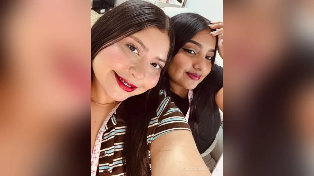 DakotaAndChloe — 🎀we🎀