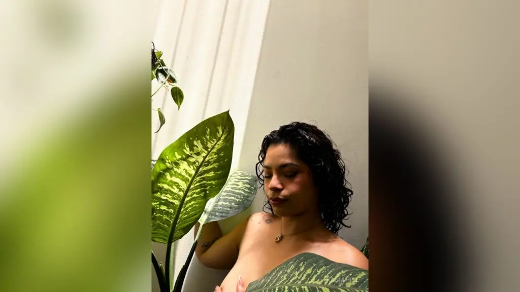 KasiaHill — green and purple