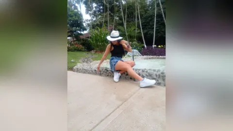 NinaBallack — Walking