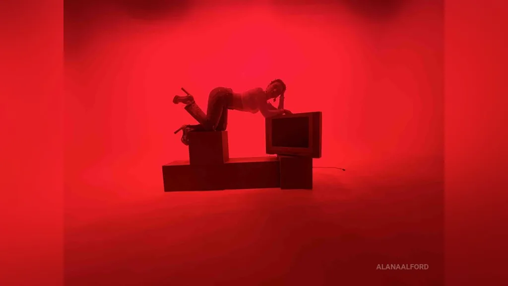 AlanaAlford — Redlife