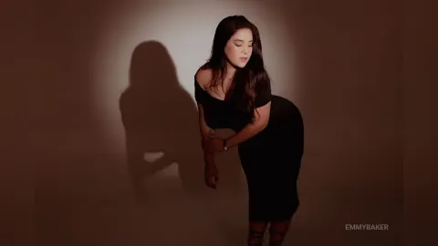 EmmyBaker — hello!!