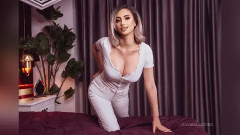 DayanaJacobs — Hot date in my bed tonight :)