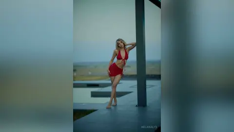 MelaniaLys — model? 