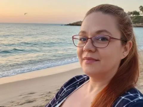 VictoriaDeea — LiveJasmin cam model