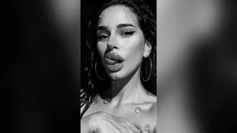 SandraBex — 🤍🖤