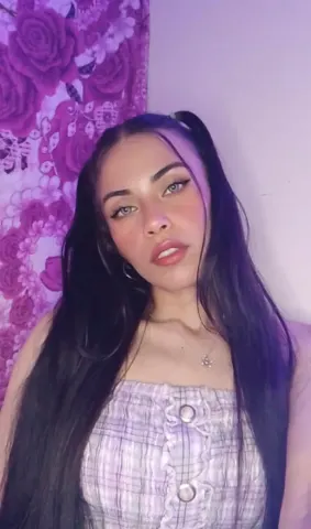 ZoeLuxx — Streamate Photos
