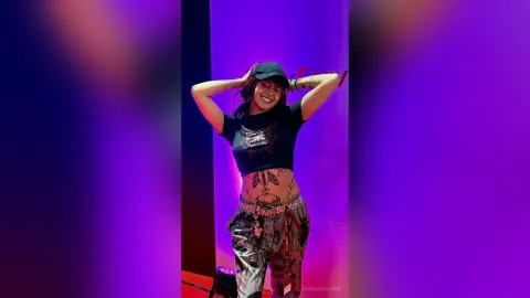 SaskiaVellour — Take care of your pretty 👄