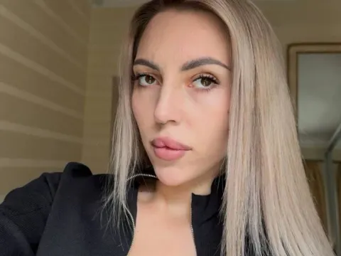 MelisaDee cam model
