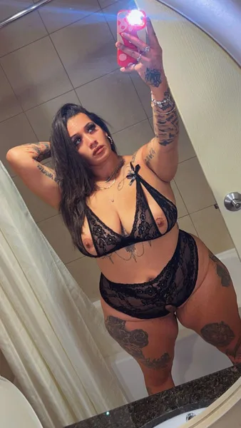Roxxxiraynee — Streamate Photos