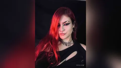 MinaJade — Praise the Queen 😈