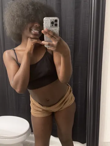 cherryianna — Streamate Photos