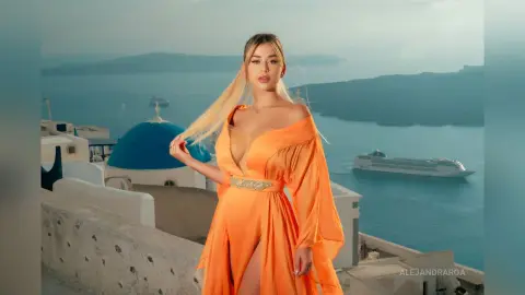 AlejandraRoa — Santorini