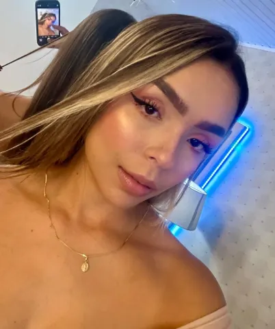 Violetaa_19 — Streamate Photos