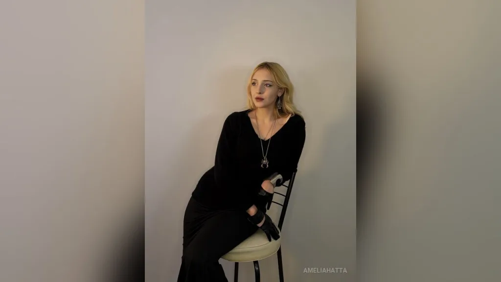 AmeliaHatta — live cam