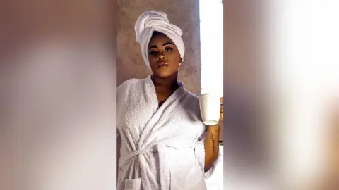 FarahLucy — 🛁🧖‍♀️