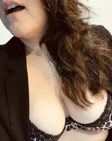 GoddessIshana — Streamate Photos