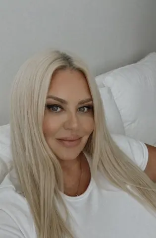 MollySwedeXO — Streamate Photos