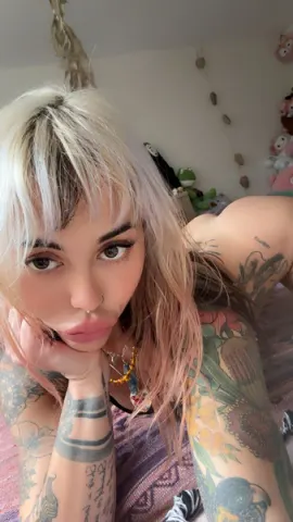 HazelHennesseyy — Streamate Photos