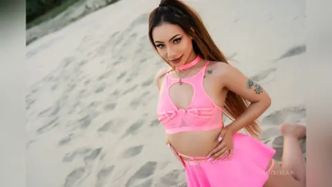 AlizeeBlair — fun in the sun