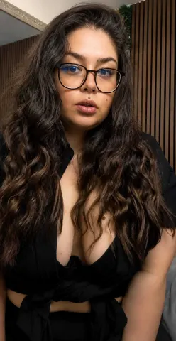 VexaryVex — Streamate Photos