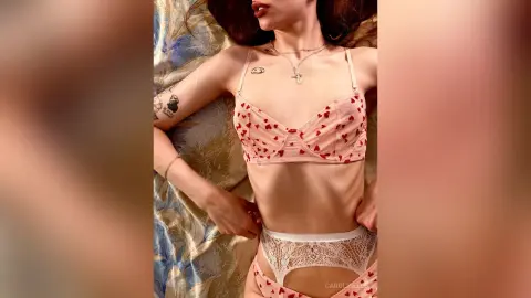 CarolineLee — 🤍Twix sticks🖤