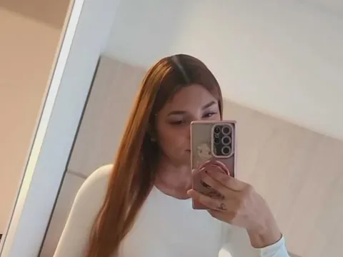 KiaraSpice — LiveJasmin cam model