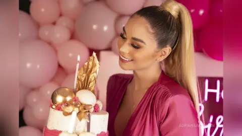 AdrianaAkerman — Barbie Bday💋