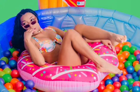 ValerieStyle — Streamate Photos