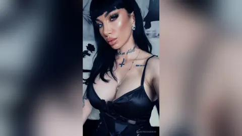 ElektraDaemon — Q♥️EEN❗