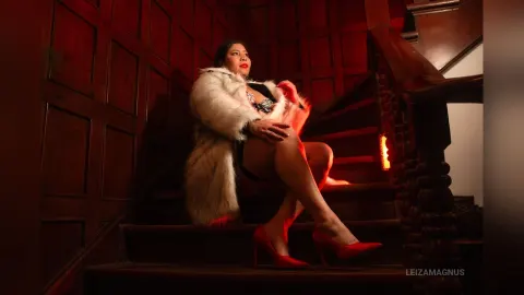 LeizaMagnus — worship of heels and latex coat