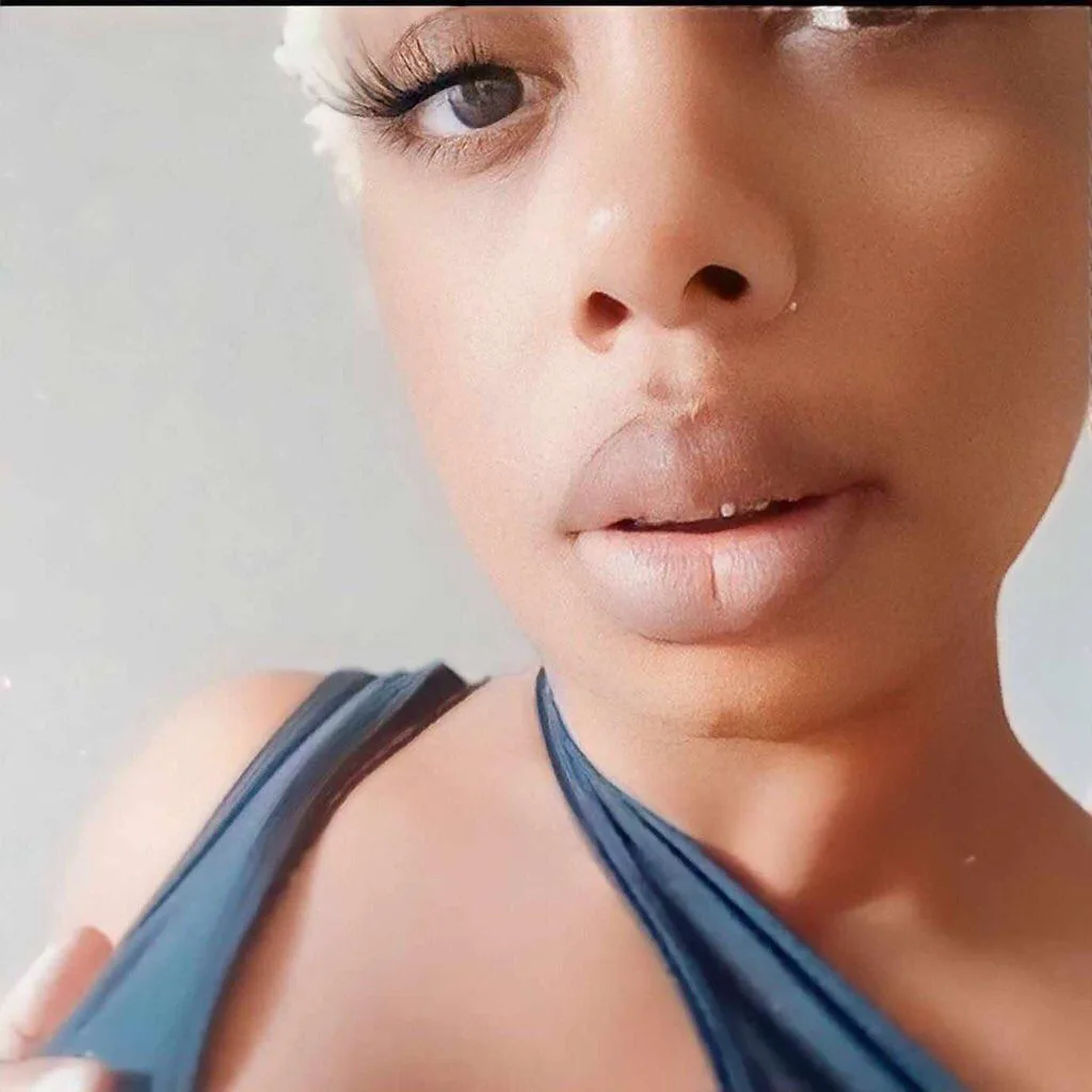 ELChaCha — Streamate Photos