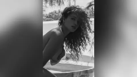 AleskaCollins — B&amp;W