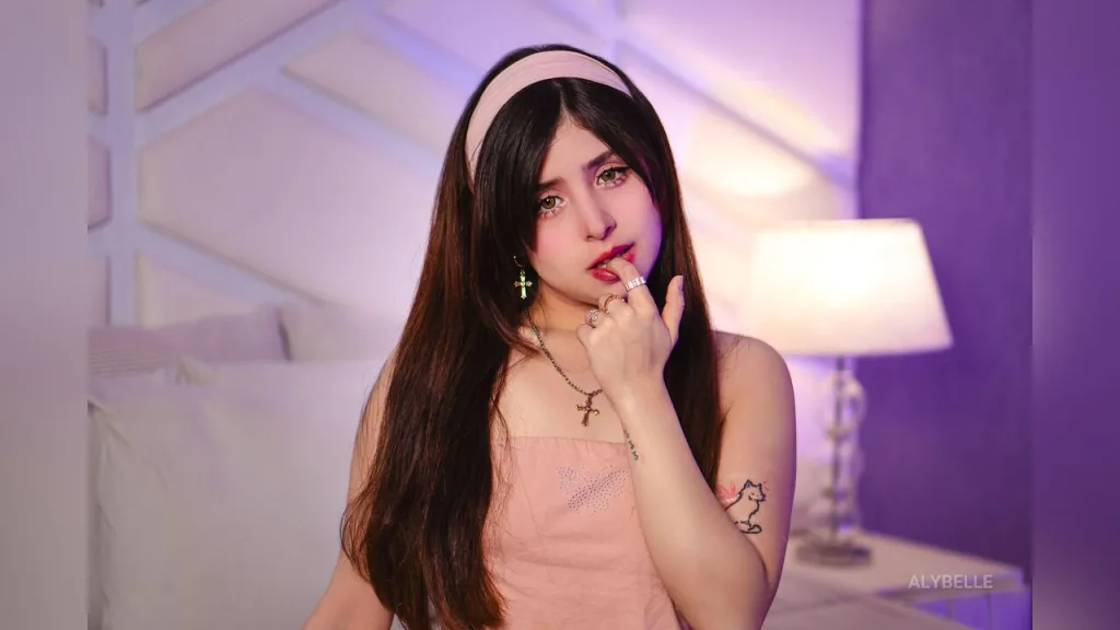 AlyBelle β Let's go to bed?π